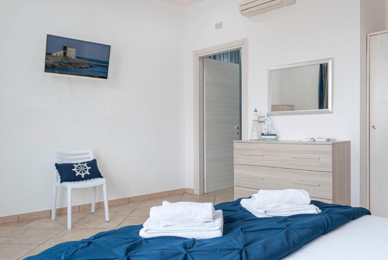 Da Rocco B&B Sant Isidoro  Exterior photo